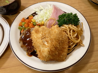 横浜日ノ出町ミツワグリルのランチとアラカルト