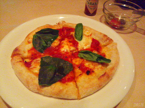 白楽トマトハウスのピザ