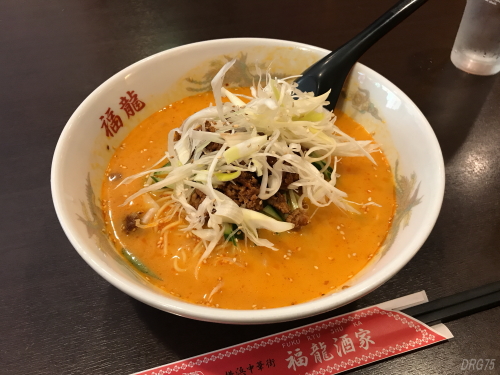 横浜中華街の福龍酒家の冷やし坦々麺