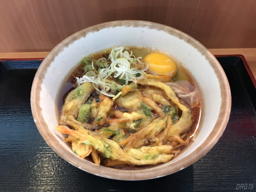 川崎立ち食い蕎麦新八の天ぷら蕎麦