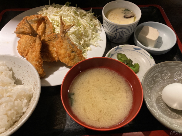 横浜の志摩アジフライ定食