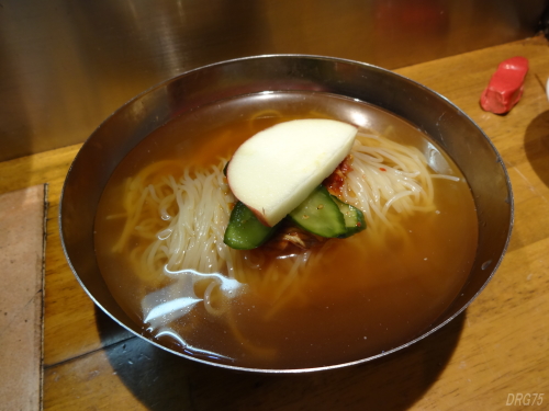 大阪桃谷のやきにく萬野の冷麺