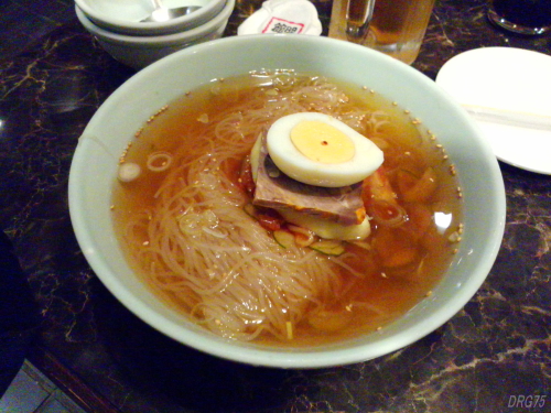 東京都新宿の明月館の冷麺